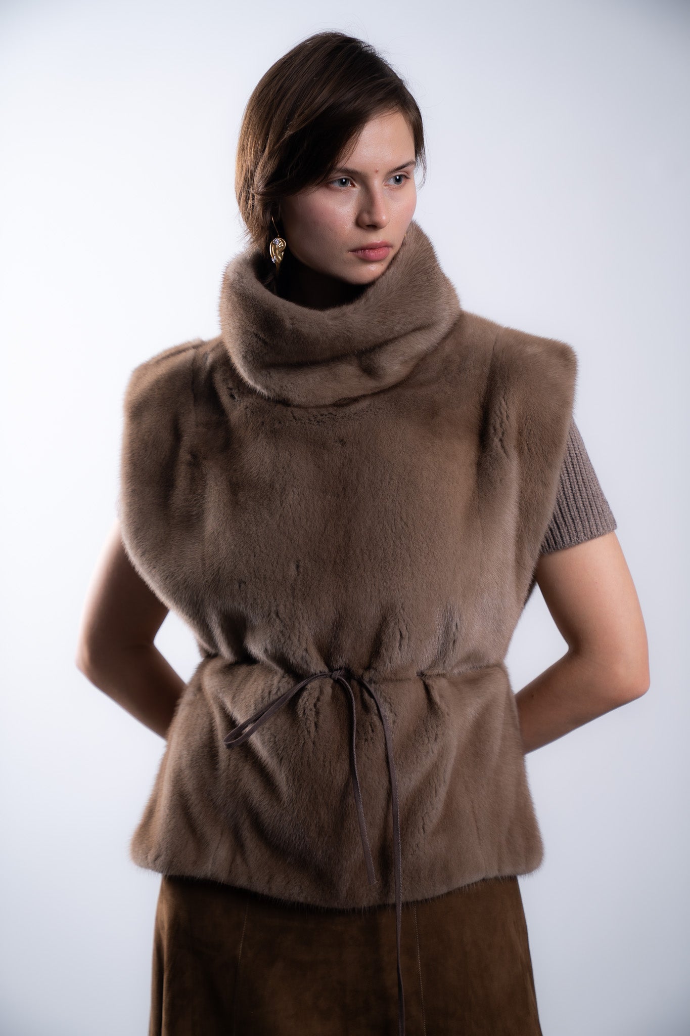 Vest Grey Mink 50 cm